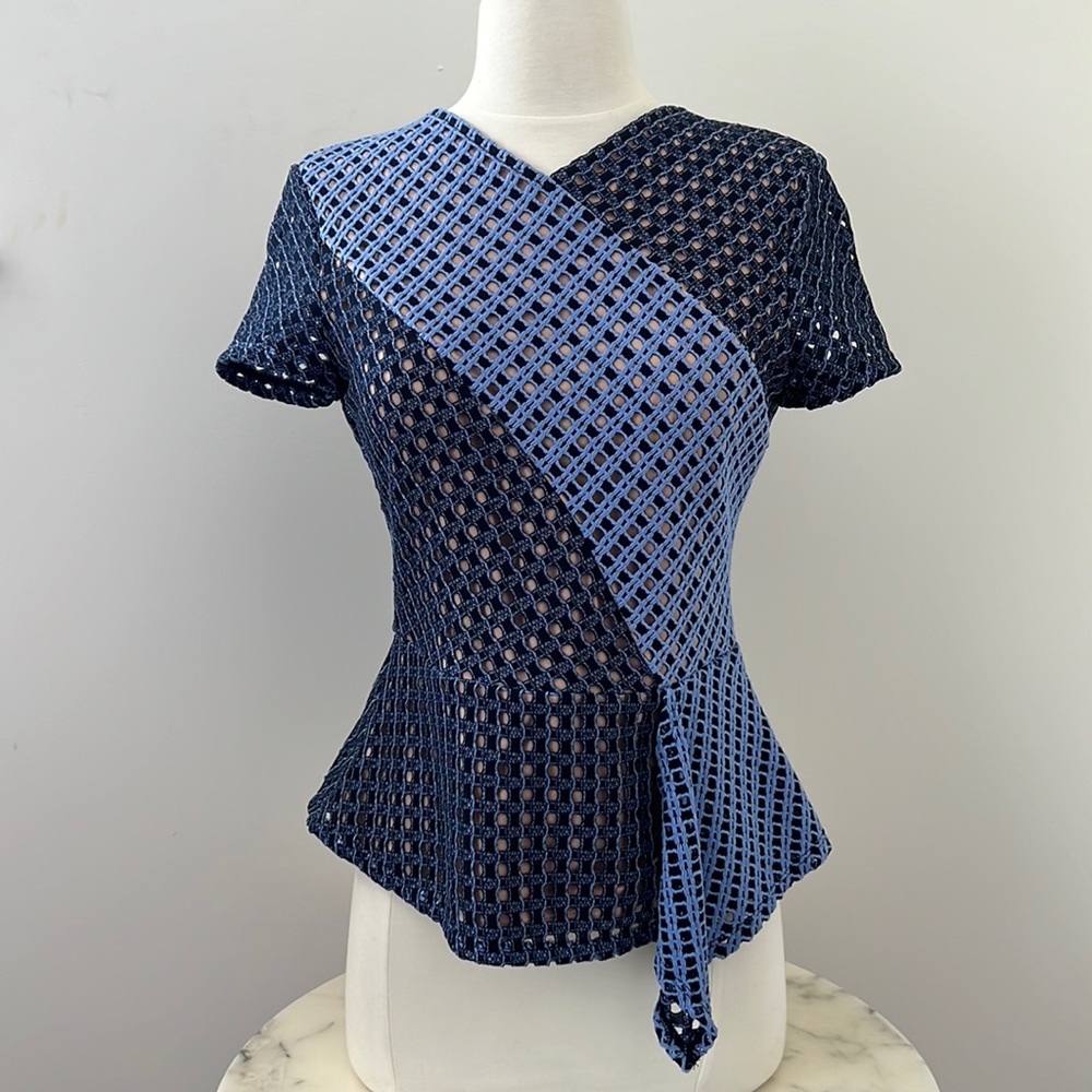 BCBGMaxAzria peplum short sleeve top. Size small
